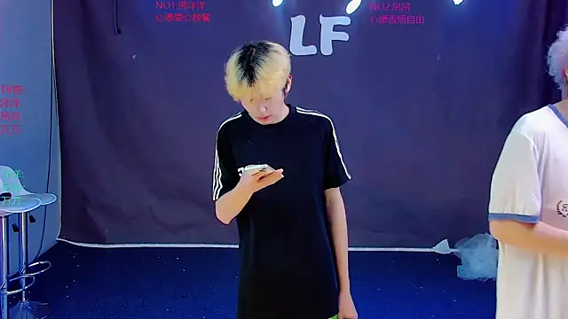 LF-boy online show from 07/15/26, 03:50