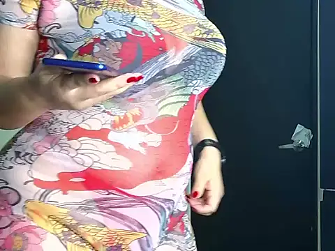 curvynaturalx online show from 07/16/26, 04:02