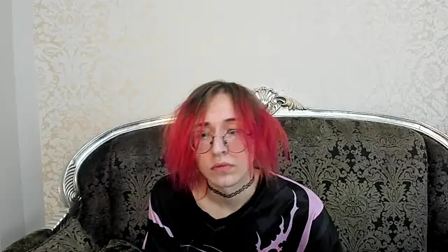 Snapshot of KurtBavys chatting on 07/17/26, 04:45 KurtBavys online show from 07/17/26, 04:45