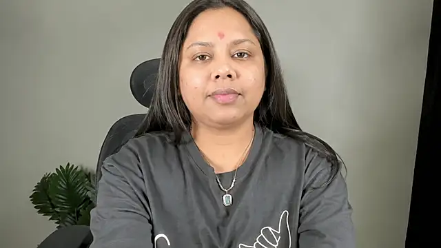 Snapshot of Aliya_datt chatting on 07/17/26, 08:35 Aliya datt online show from 07/17/26, 08:35