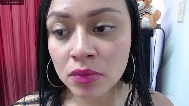Snapshot of gabriela_grace chatting on 03/15/25, 10:22 gabriela grace online show from 03/15/25, 10:22