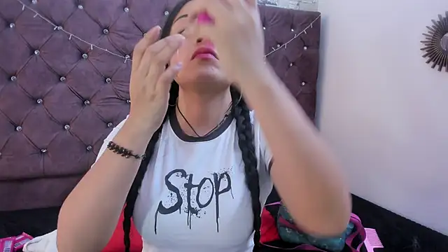 gabriela grace online show from 10/24/25, 03:30