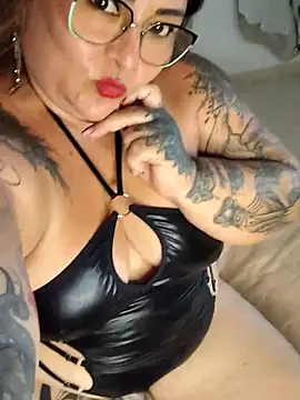 Snapshot of secretcleo chatting on 07/20/26, 04:31 secretcleo online show from 07/20/26, 04:31