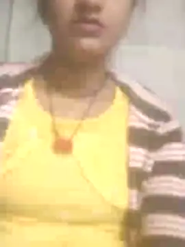 CHANDI HOT34 online show from 07/23/26, 10:35