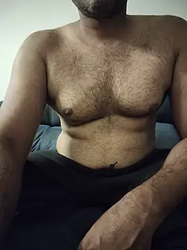 Snapshot of smalldickguy001 chatting on 07/20/26, 05:48 smalldickguy001 online show from 07/20/26, 05:48