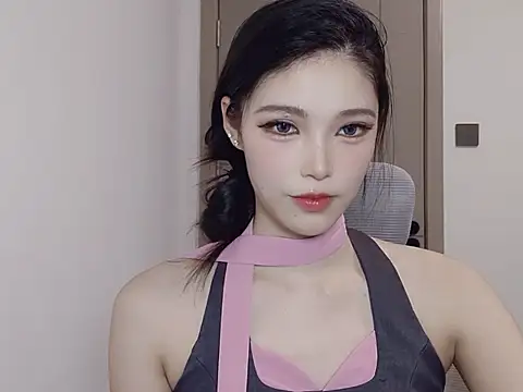 Snapshot of MOMO-066 chatting on 07/31/26, 12:04 MOMO-066 online show from 07/31/26, 12:04