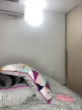 Snapshot of riri_brunnete chatting on 02/25/25, 04:00 riri brunnete online show from 02/25/25, 04:00