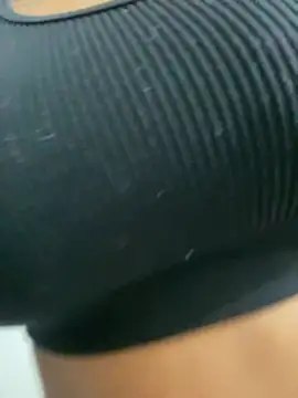 Snapshot of riri_brunnete chatting on 02/26/25, 09:42 riri brunnete online show from 02/26/25, 09:42