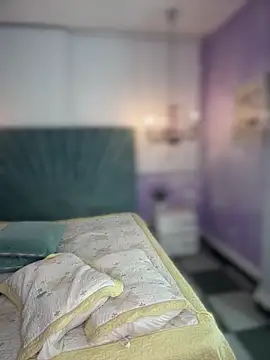 riri brunnete online show from 03/03/26, 04:18