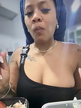 riri brunnete online show from 04/17/26, 04:48