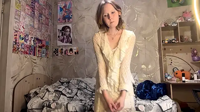 JosephineBulmer online show from 07/23/26, 04:27