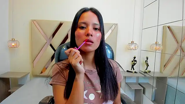Snapshot of Ivonne_Latina chatting on 07/23/26, 08:07 Ivonne Latina online show from 07/23/26, 08:07