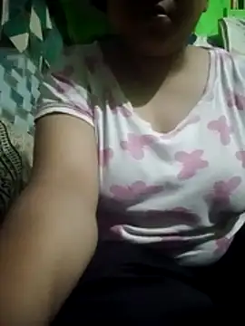 Snapshot of its_neeru chatting on 07/25/26, 05:54 its neeru online show from 07/25/26, 05:54