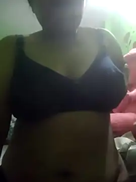 Snapshot of its_neeru chatting on 07/26/26, 12:34 its neeru online show from 07/26/26, 12:34