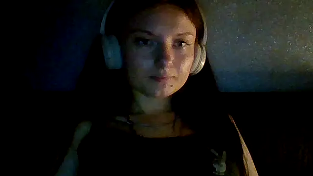 yana101 online show from 07/28/26, 08:34