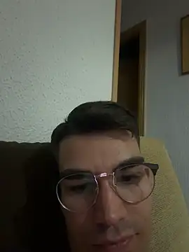 Snapshot of manuelgonzalez2204 chatting on 08/03/26, 08:56 manuelgonzalez2204 online show from 08/03/26, 08:56