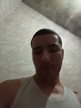 Snapshot of Arthurtani14 chatting on 08/01/26, 04:12 Arthurtani14 online show from 08/01/26, 04:12