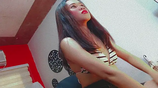 Snapshot of XxxGirl_on_FirexxX chatting on 07/24/26, 06:00 XxxGirl on FirexxX online show from 07/24/26, 06:00