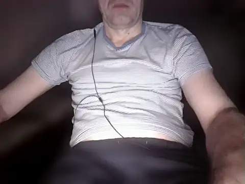 Snapshot of trebor600 chatting on 02/10/25, 05:41 trebor600 online show from 02/10/25, 05:41