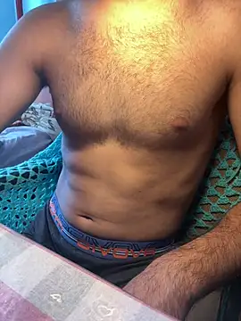 Snapshot of ale_fit chatting on 07/25/26, 11:41 ale fit online show from 07/25/26, 11:41