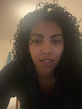 Snapshot of Amelify chatting on 07/24/26, 11:25 Amelify online show from 07/24/26, 11:25