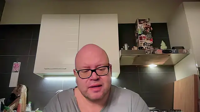 theitalianbear online show from 04/28/26, 02:10