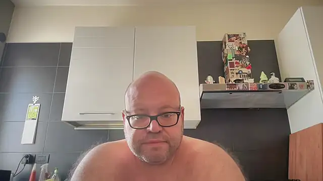 theitalianbear online show from 05/26/26, 08:21