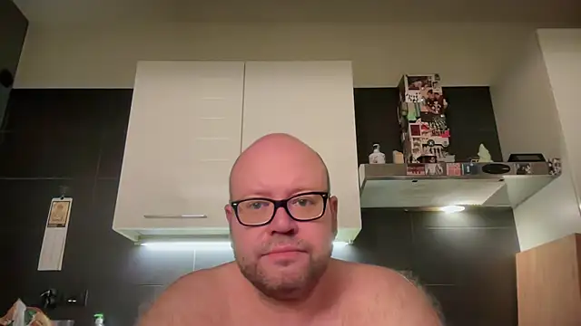 Snapshot of theitalianbear chatting on 06/29/26, 01:23 theitalianbear online show from 06/29/26, 01:23