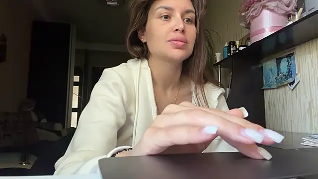 miss fleur online show from 08/01/26, 03:17