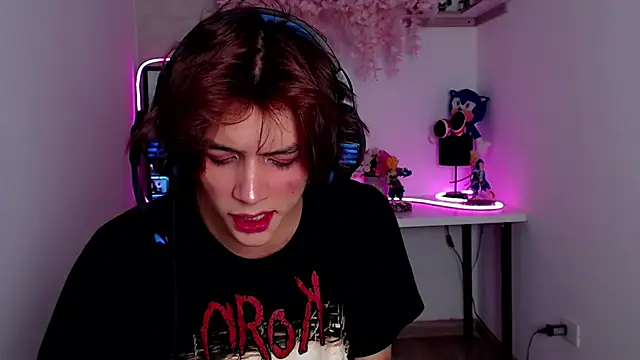 oli dusk online show from 07/28/26, 02:40