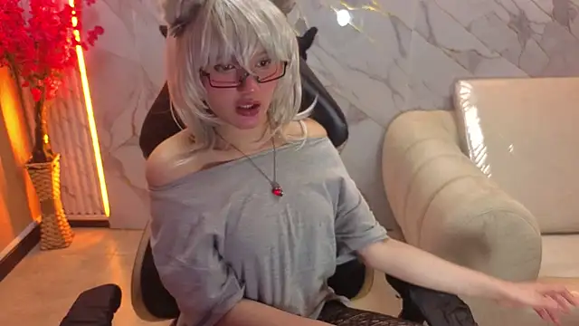 Snapshot of minji_tf chatting on 08/07/26, 03:52 minji tf online show from 08/07/26, 03:52