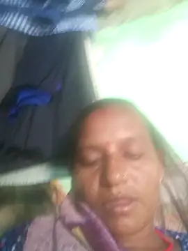 Snapshot of Mohnibhabi55A chatting on 08/03/26, 10:21 Mohnibhabi55A online show from 08/03/26, 10:21