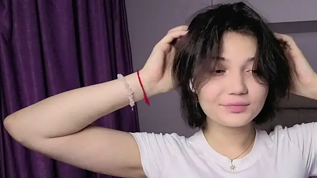 cute  caprice online show from 08/03/26, 05:06