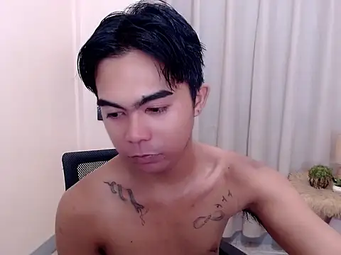 Xyrien Miller online show from 07/31/26, 01:16