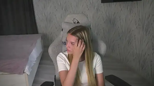 ReaganMolett online show from 07/31/26, 12:37