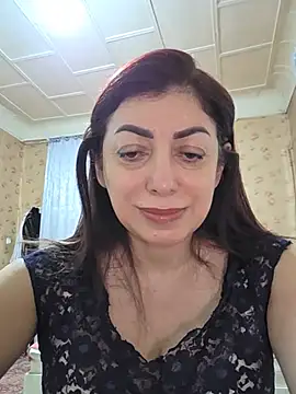 Snapshot of CharlotteSiren chatting on 08/02/26, 02:04 CharlotteSiren online show from 08/02/26, 02:04