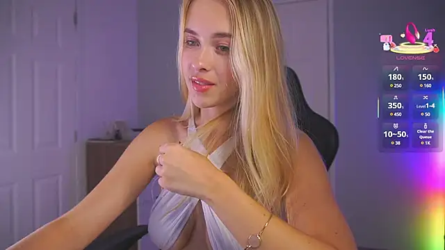 DanikaDillan online show from 03/03/25, 01:42