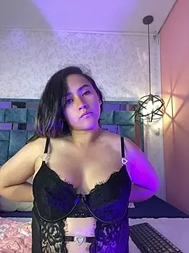 sophia pink20 online show from 08/03/26, 12:10