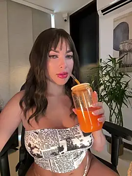 Snapshot of HannaBeckett chatting on 02/02/25, 03:17 HannaBeckett online show from 02/02/25, 03:17