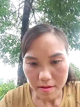 Snapshot of Qing-201 chatting on 08/05/26, 03:20 Qing-201 online show from 08/05/26, 03:20