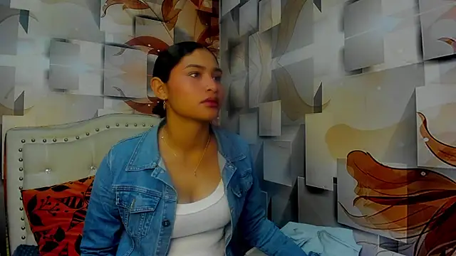 Snapshot of malaika_chalo chatting on 08/03/26, 02:11 malaika chalo online show from 08/03/26, 02:11