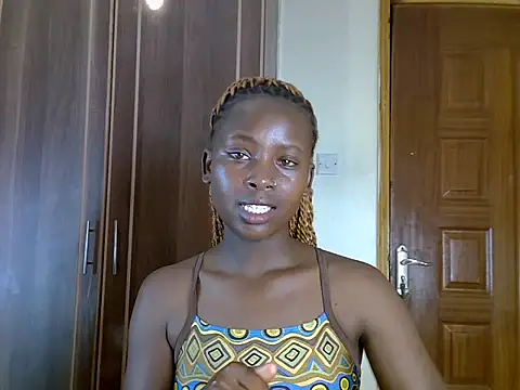 sexycatalina245 online show from 08/05/26, 10:07