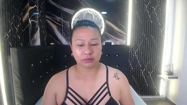   Serena online show from 08/05/26, 01:03