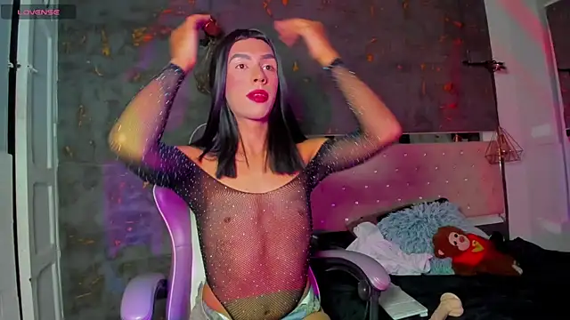 Mila Catelli online show from 08/07/26, 01:24