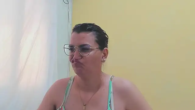 MARILYN GARCIA online show from 03/10/25, 04:14