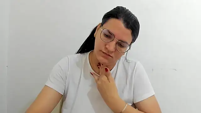 MARILYN GARCIA online show from 09/12/25, 12:49