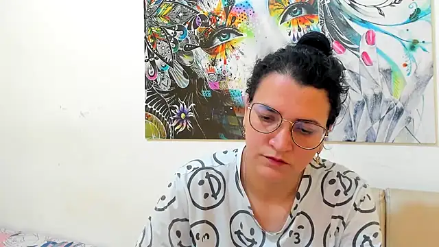 MARILYN GARCIA online show from 03/26/26, 04:12