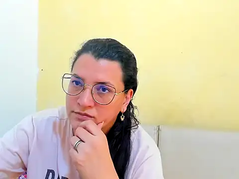 MARILYN GARCIA online show from 04/07/26, 03:45