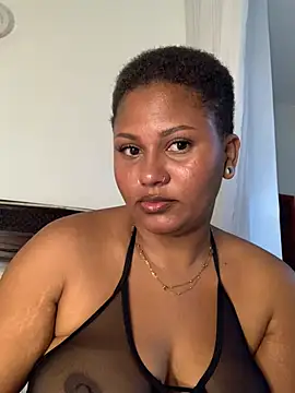 Snapshot of madelltheebony chatting on 08/06/26, 01:40 madelltheebony online show from 08/06/26, 01:40