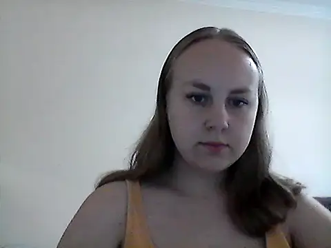LaylaVall online show from 08/07/26, 11:23